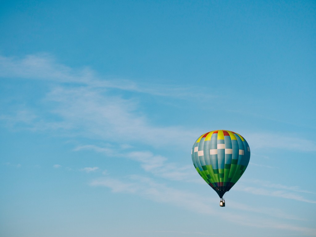 aaron-burden-269382-unsplash